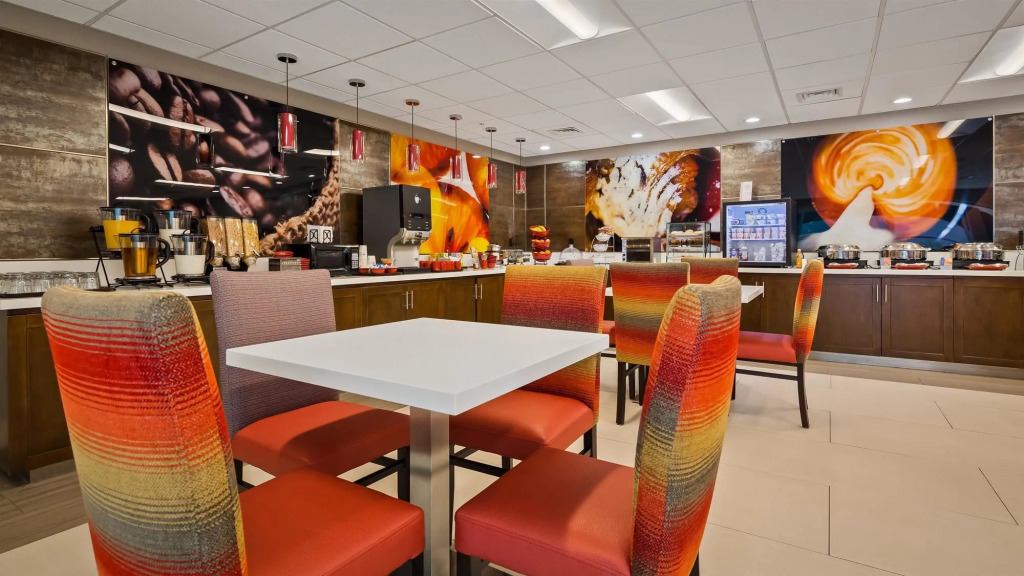 Holiday Inn Brookfield - Milwaukee by IHG
