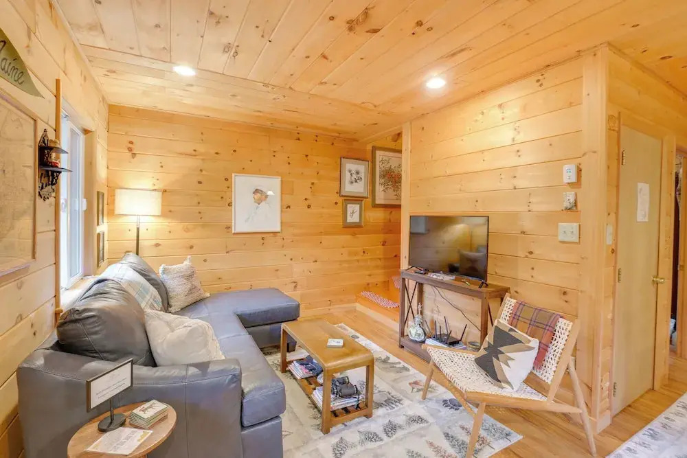 Cozy Acadia Area Cabin, Walk to Beach & Lighthouse