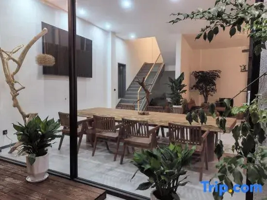 Yizhujju · Namu Homestay (Guanling High-Speed Railway Station)