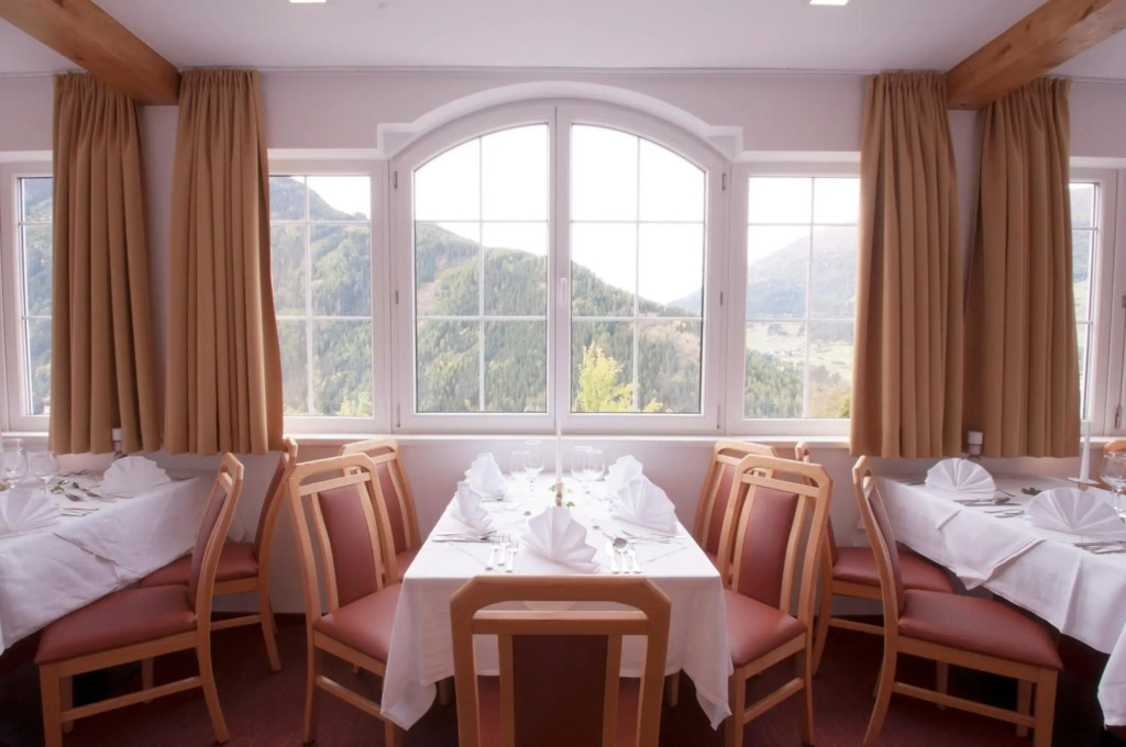 Hotel Alpenfriede
