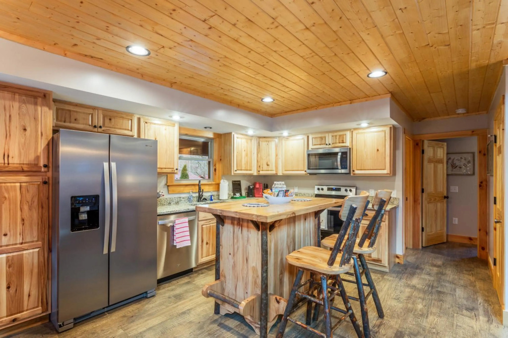 The Snow Owl Cabin