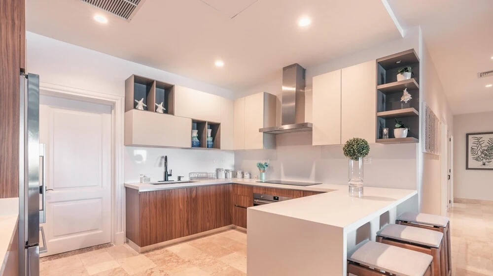 Once in a Lifetime Experience Enjoy This 4 BR Penthouse at Aquamarina