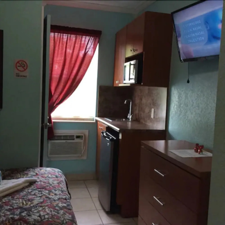 Dixie Hotel