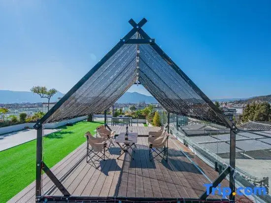 Yunyao Residence · ART GDN Sky Garden | Snow-Capped Mountain View Audiovisual Homestay