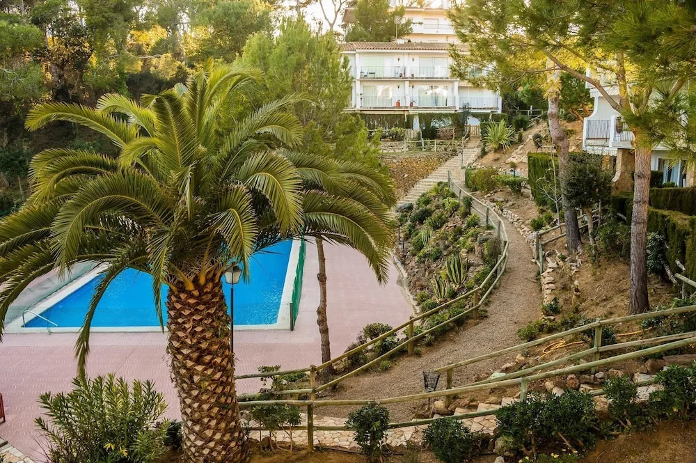 AE-1 CALELLA DE PALAFRUGELL, 4 Pax