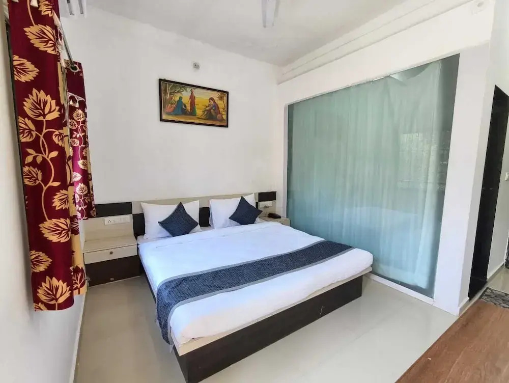 Hotel Hari Om Swimming Pool In Diu