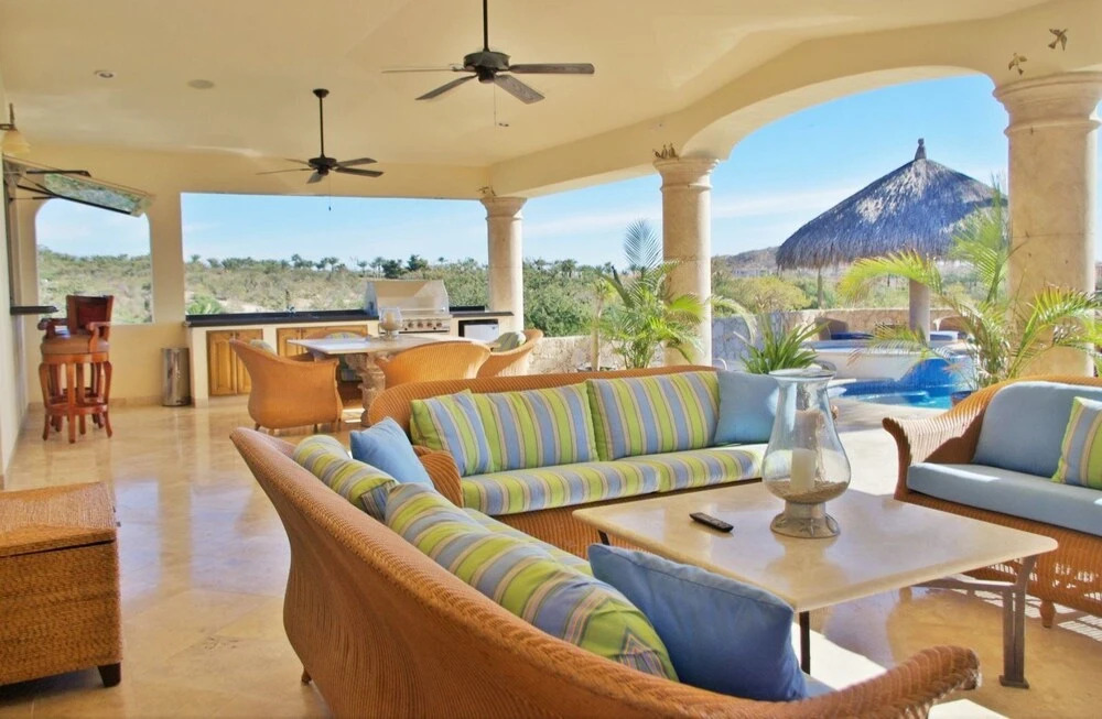 Villa Esquina - Split Level Villa With Ocean & Views
