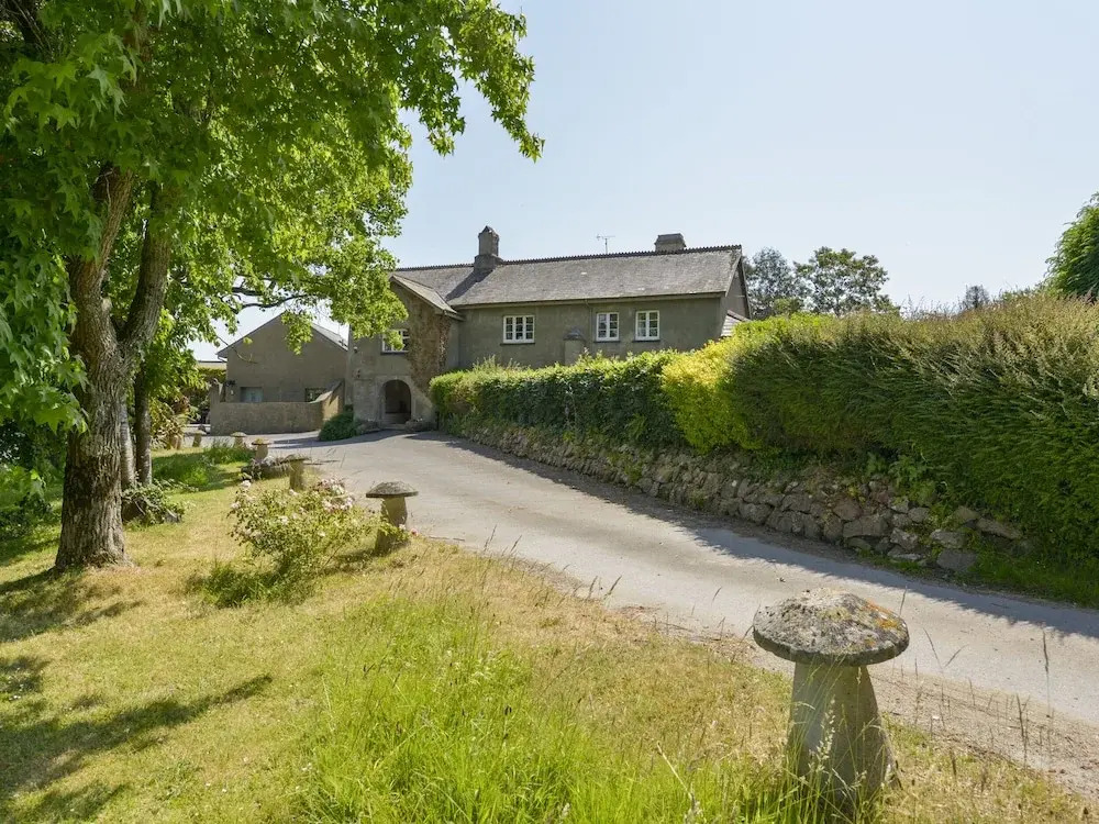 Twelve Oaks Farmhouse