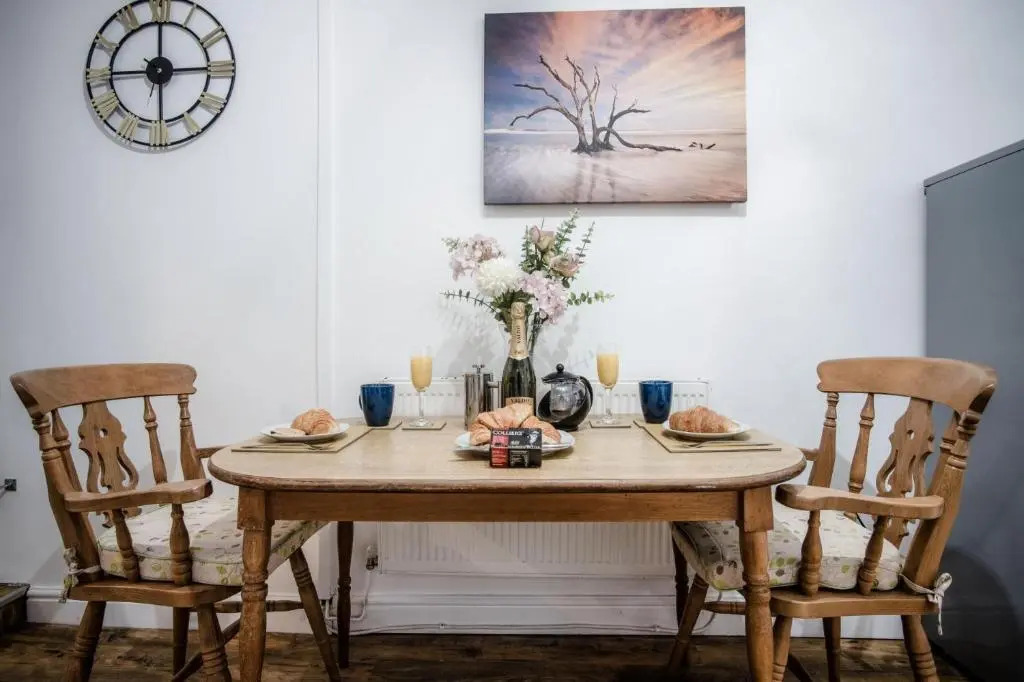 Langland Road - 1 Bedroom Apartment - Mumbles