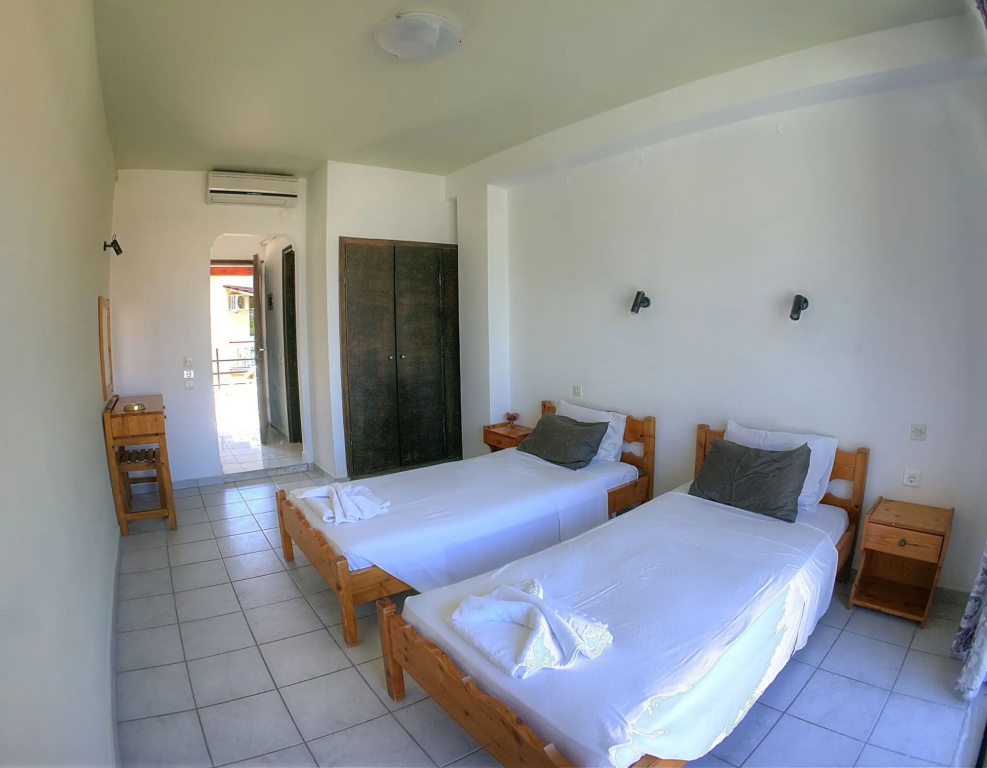 Benitses Arches Hotel