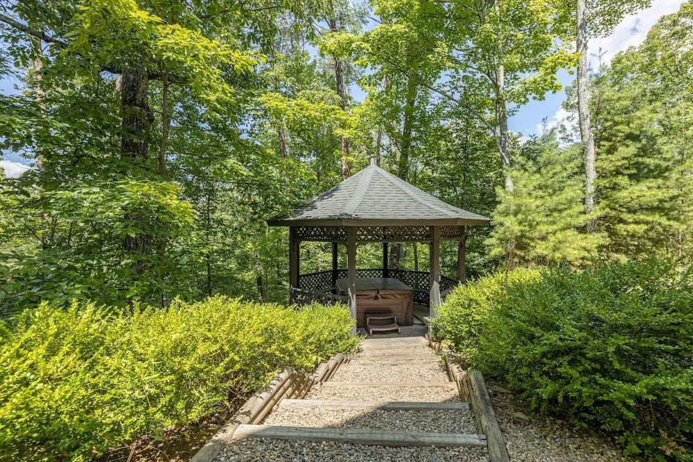 Magnolia Place 5 - Eight Bedroom Chalet