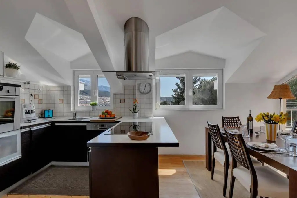 Apartment Sea breeze Makarska