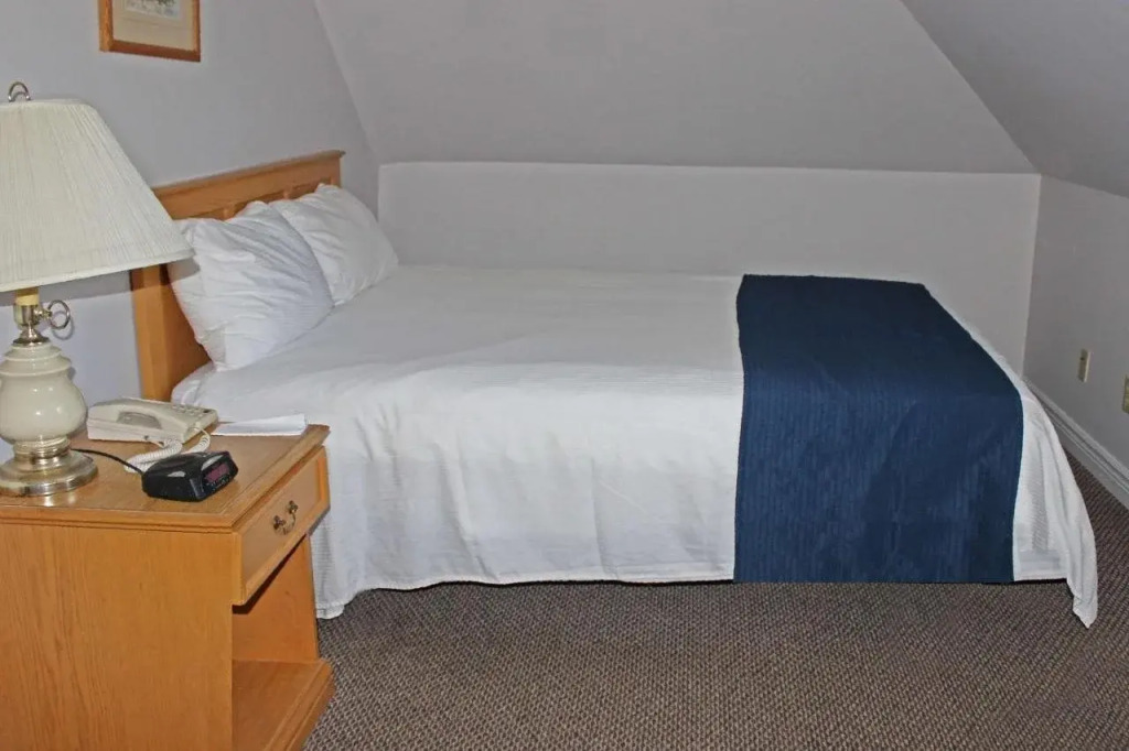 Isaiah Tubbs Resort & Conference Centre