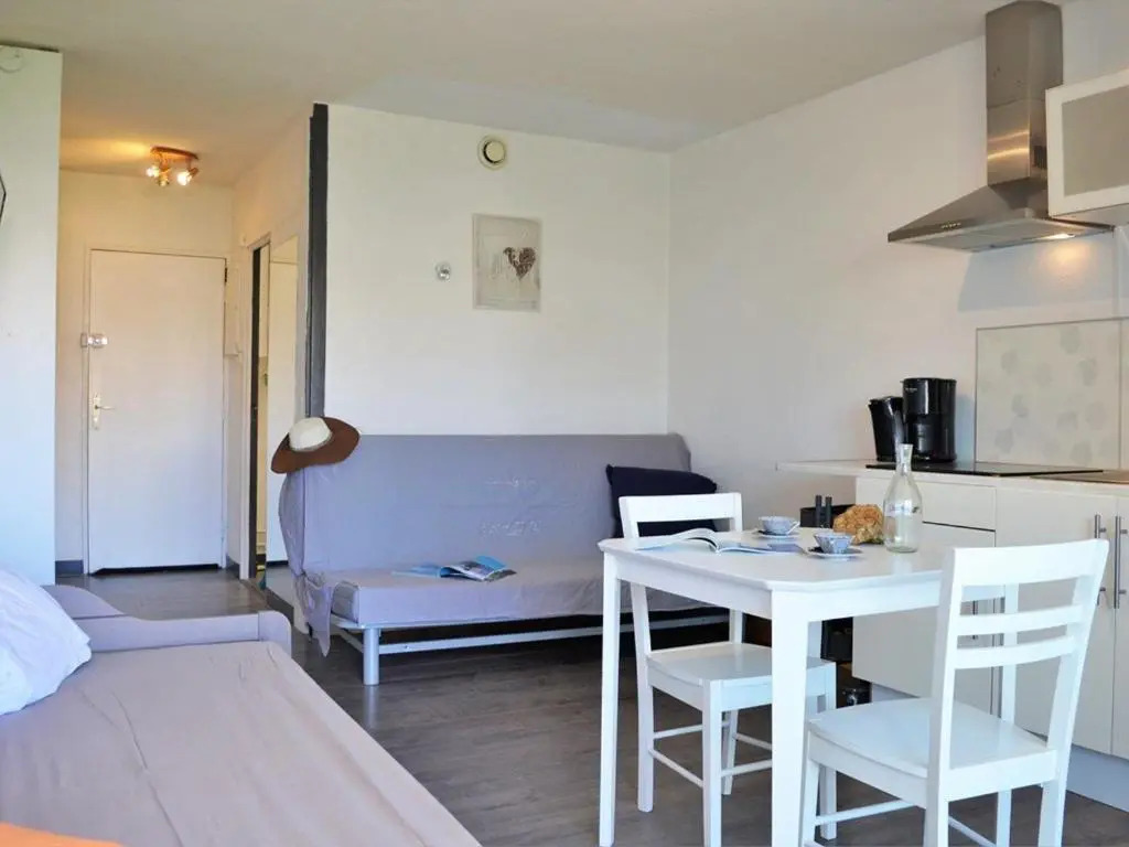 Appartement Le Lavandou, 1 pièce, 4 personnes - FR-1-251-367