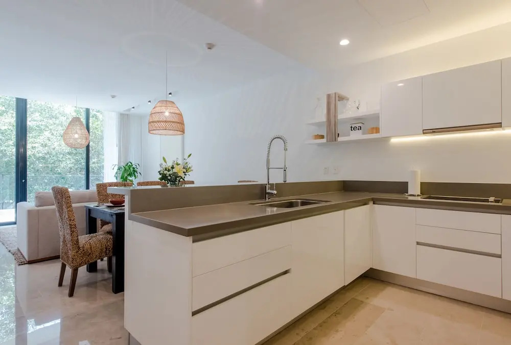 2 Bedroom Apartment Near the Beach