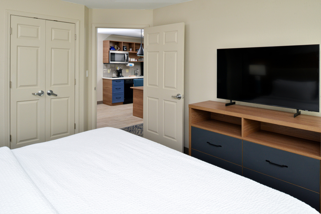 Candlewood Suites Kansas City Northeast by IHG