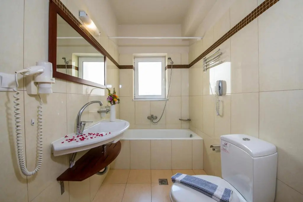 Toxo Hotel