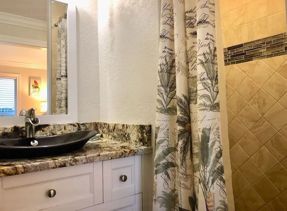 A Change In Lattitude 304Bh 2 Bedroom Condo