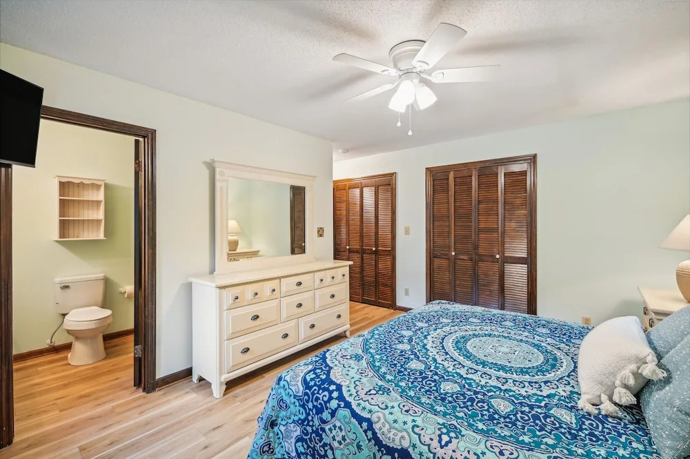 Sunroom + Patio: Myrtle Beach Escape Near Golfing!