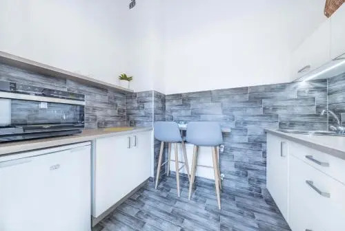 Kimchi Apartment