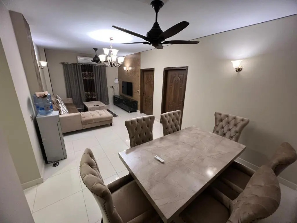 Super Deluxe three bedroom apartment