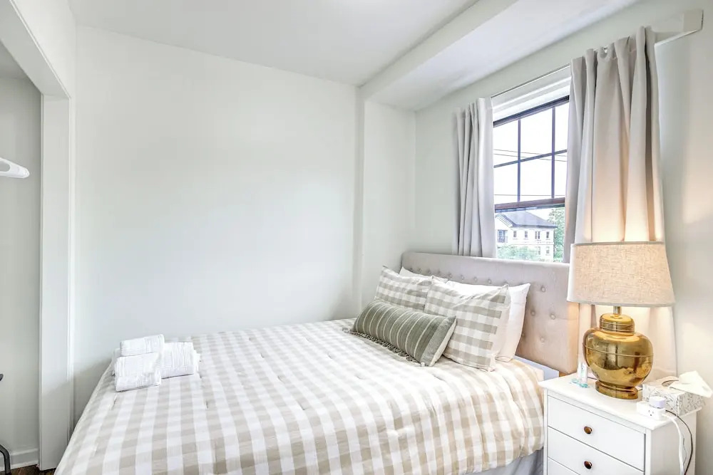 Vibrant Columbia Condo - 3 Blocks to USC Campus!