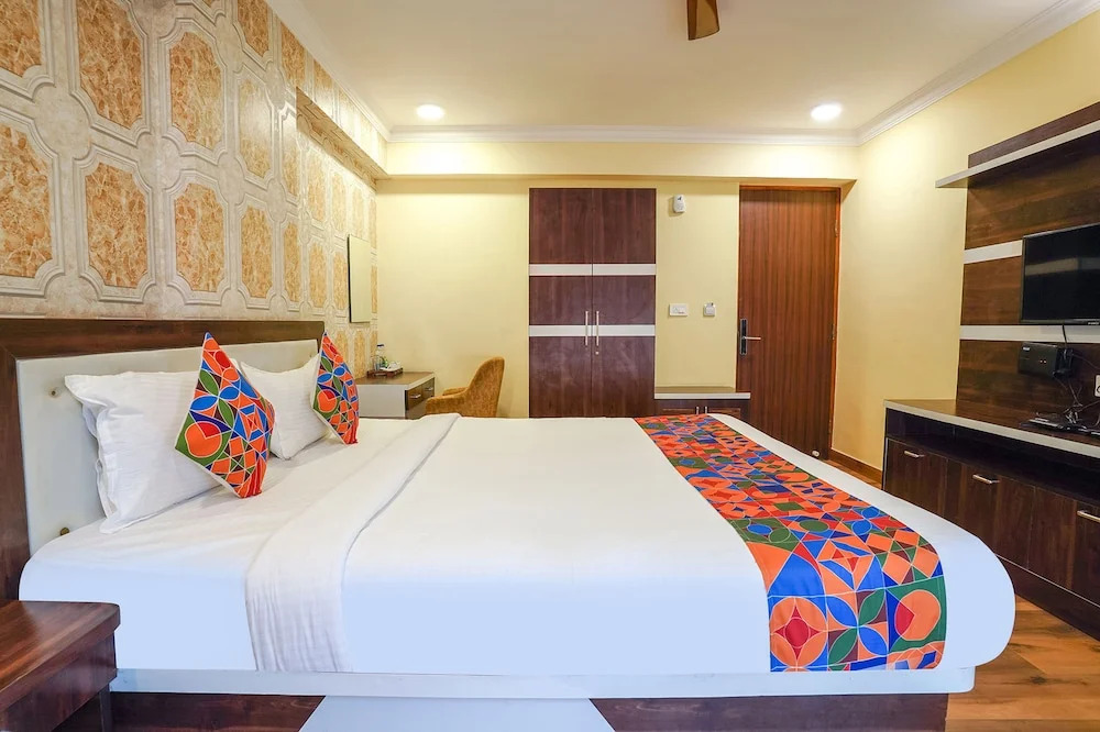 Fabhotel Prime Signature Inn