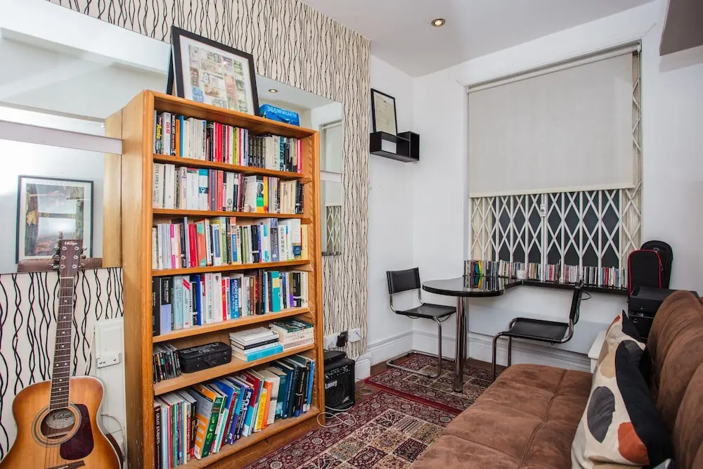 1 Bedroom Flat In West Kensington