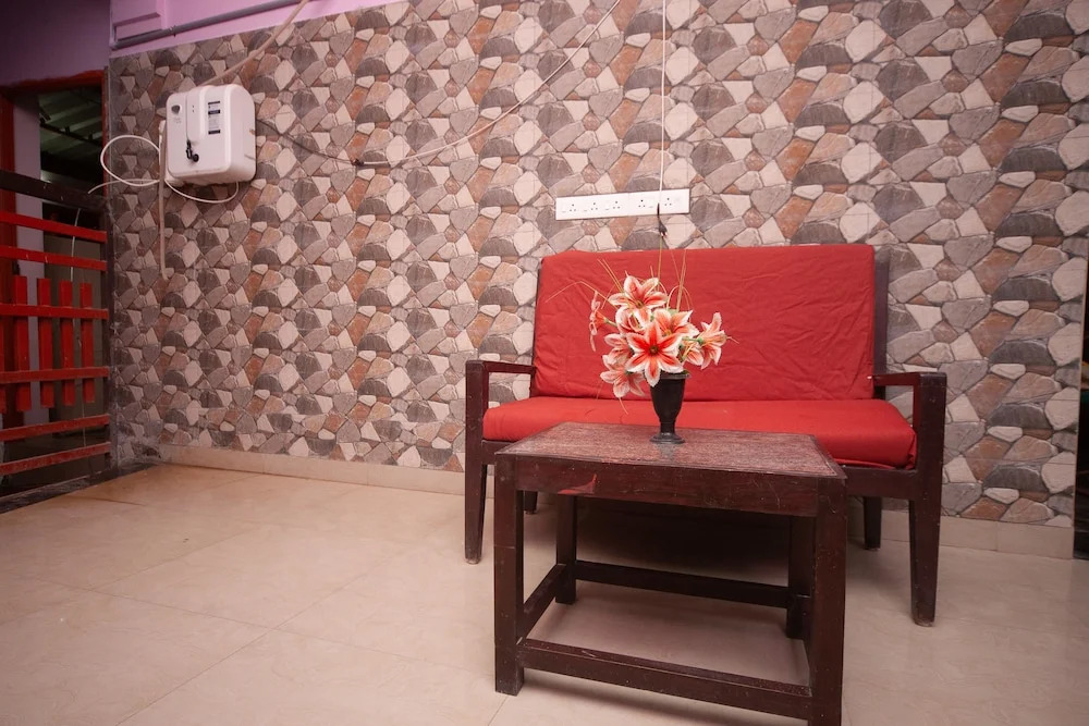 OYO 24053 Auro GP guest house