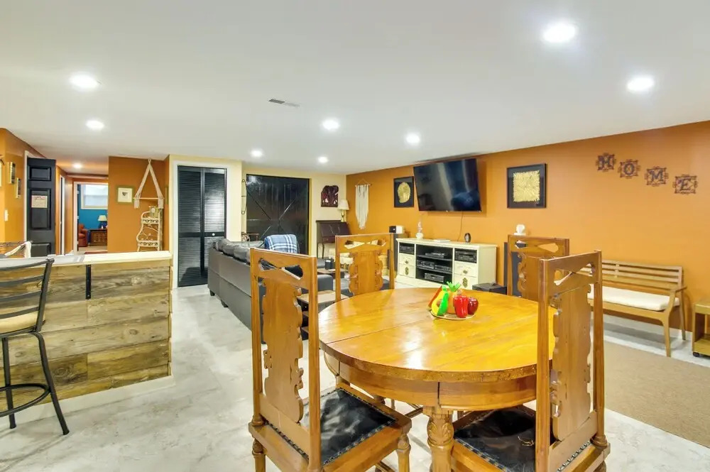 Charming Virginia Getaway Near Hiking & Golfing!