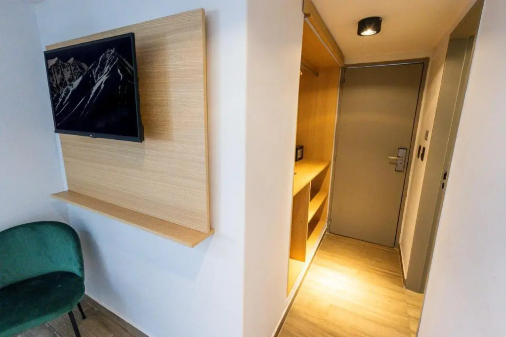 M383 Hotel Bariloche