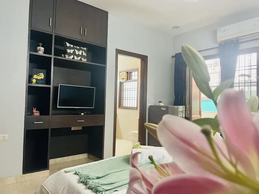 Olive Service Apartment DLF Galleria