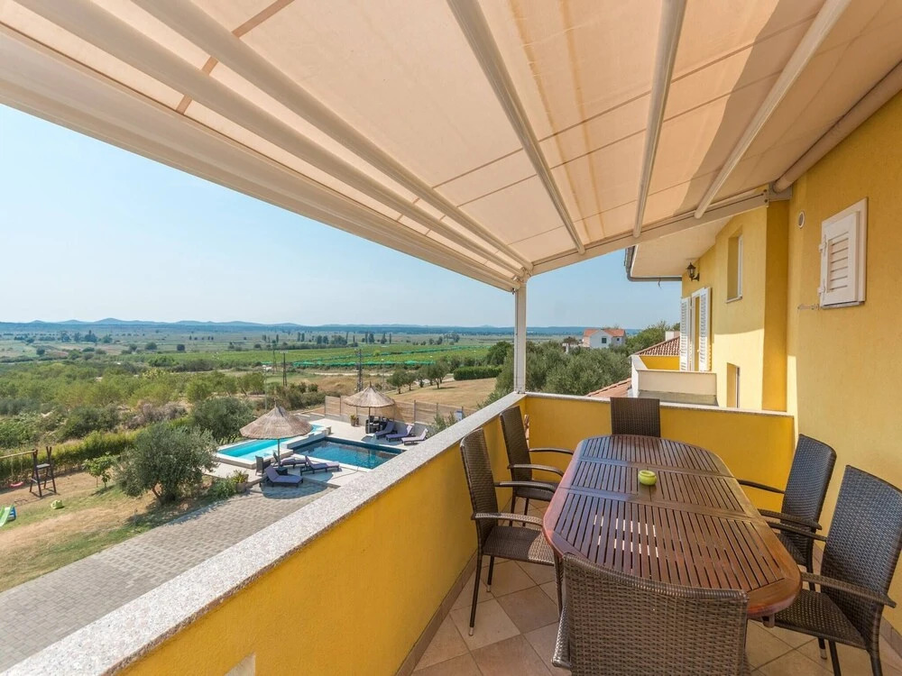 Magnificent Villa Mande With Pool, Vrana Lake