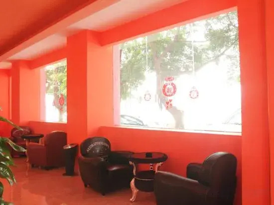 Aiqing Apartment Chain Hotel