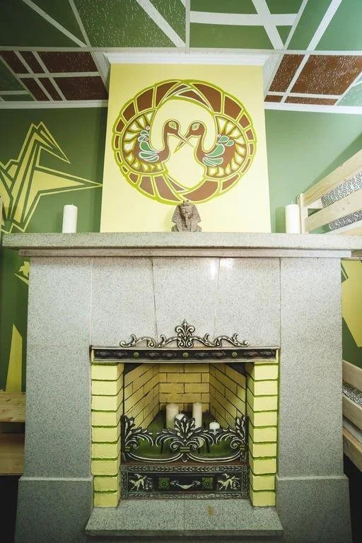 Art-Hostel Contrast