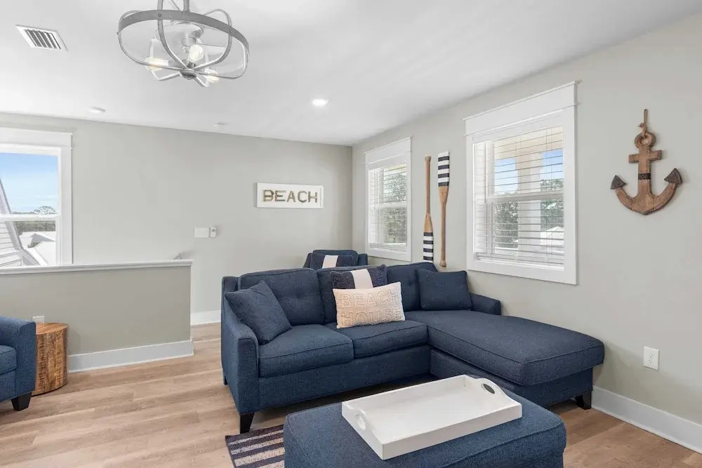 Mins to Beach Access + Pet-friendly + Golf Cart 30A White Sands by Avantstay
