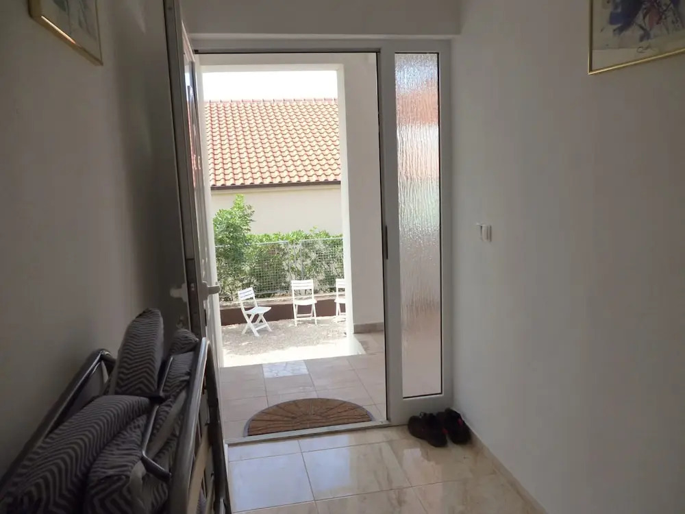 Apartments Tisa-with Seaview