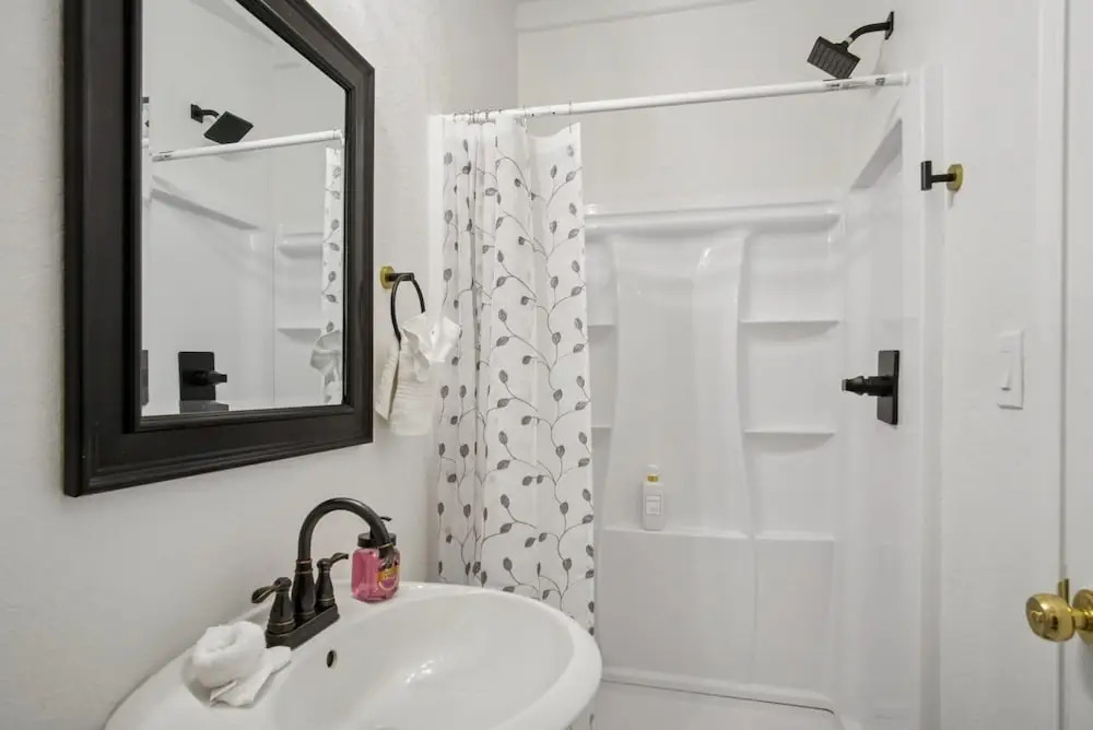 Stroll to the Dome Sleek 1BR Near Downtown