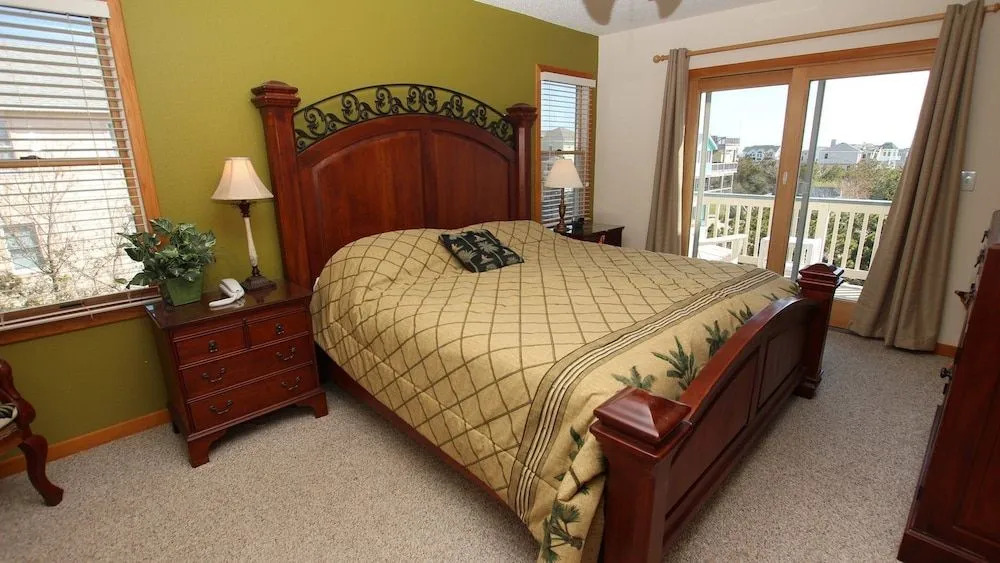 Inky's Spot - 6 Br Home