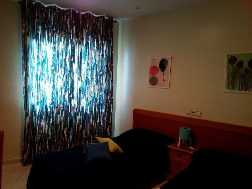 HOSTAL BURGALES