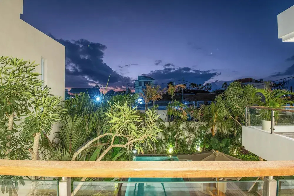 Coastal Comfort: Cozy 4BR Villa, 5 Min Walk to Finns Beach