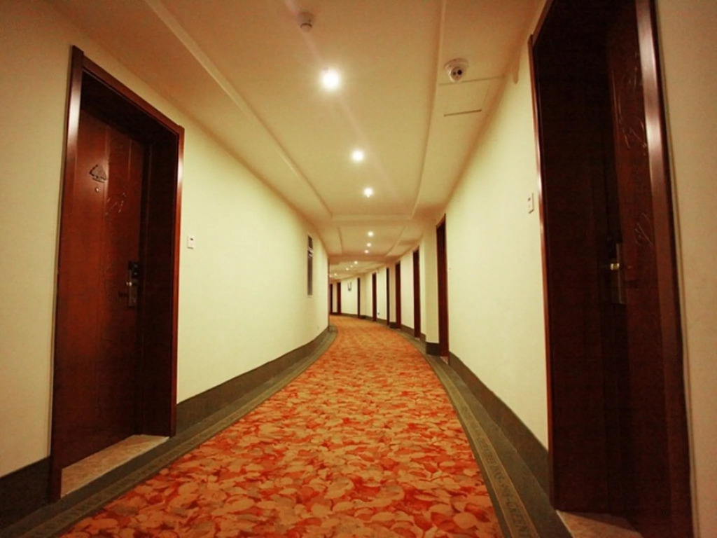 GreenTree Inn Suzhou Shengze Bus Station Business Hotel