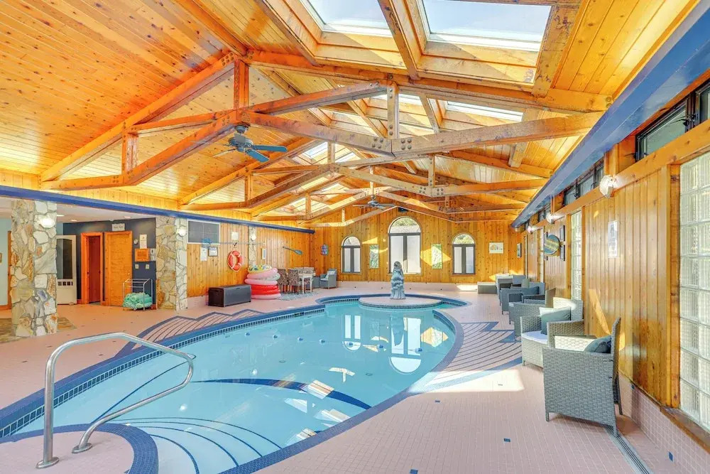 Vermilion River Home w/ Hot Tub & Private Dock