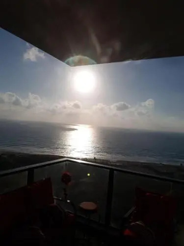 110 sqm Luxury Apartment On The Sea