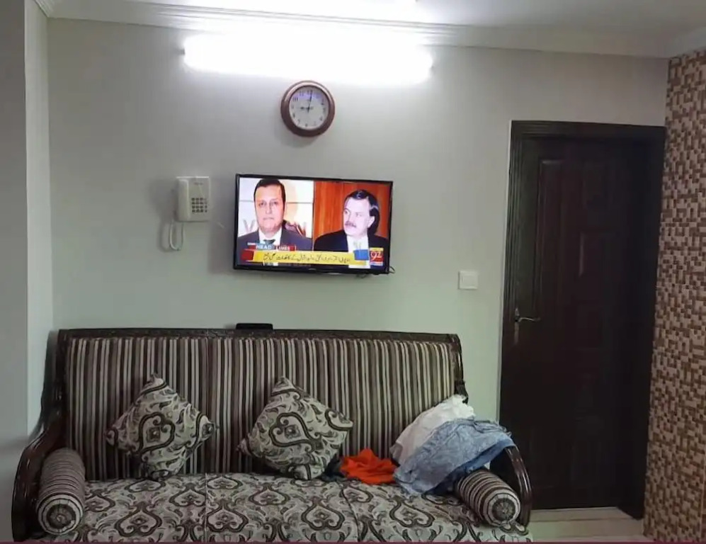 Hotel Fare Field Homes Murree