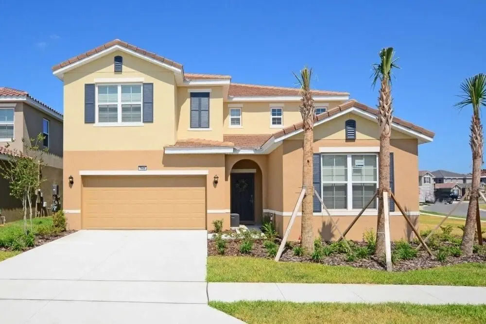 Brand New, Modern Decor, Pool& Spa- 7047sr 7 Bedroom Home by RedAwning