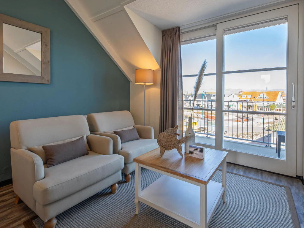 Modern hotel suite, a stone's throw from the sea on Texel