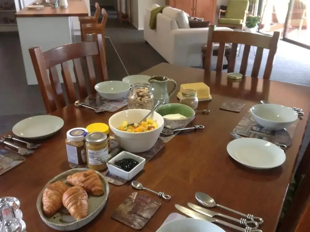 Rolling Hills Country Stay B&B