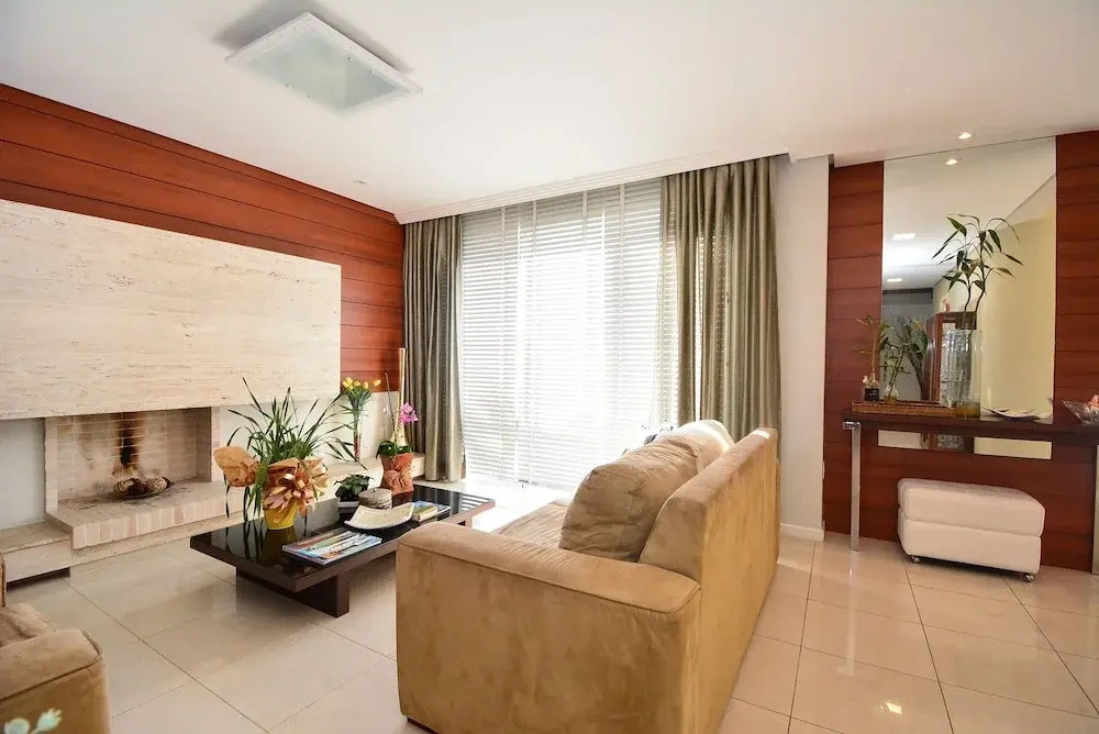 Elegante Casa com Piscina - João Paulo