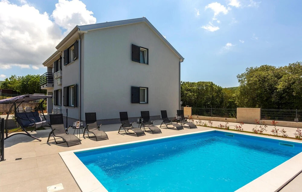 Amazing Apartment in Vrbnik With Outdoor Swimming Pool, Wifi and 2 Bedrooms